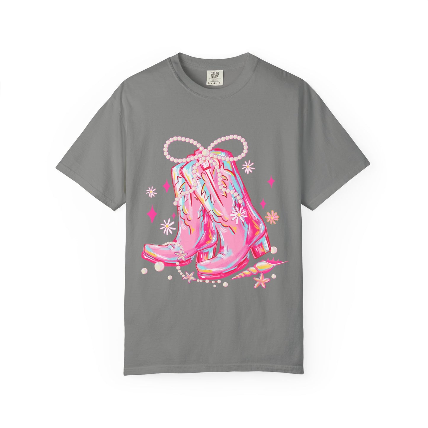 Stylish Unisex Graphic Tee Featuring Pink Cowgirl Boots, Perfect for Country Lovers, Festivals, Birthdays, Gifts, Western Theme