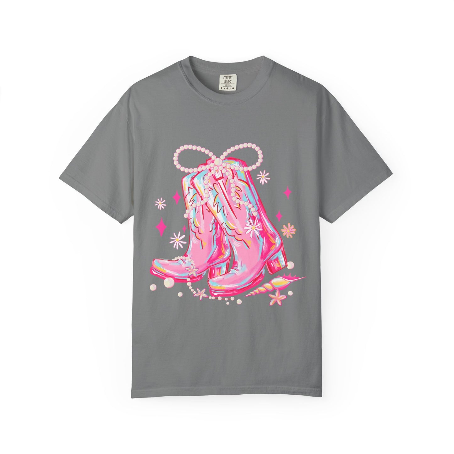 Stylish Unisex Graphic Tee Featuring Pink Cowgirl Boots, Perfect for Country Lovers, Festivals, Birthdays, Gifts, Western Theme
