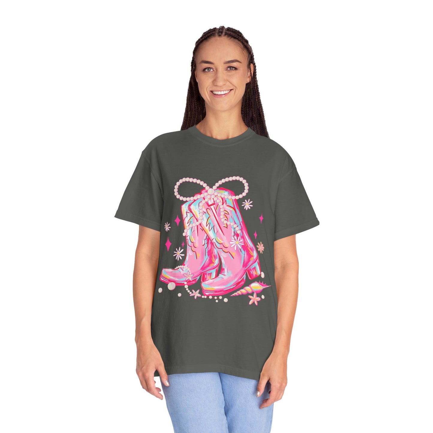 Stylish Unisex Graphic Tee Featuring Pink Cowgirl Boots, Perfect for Country Lovers, Festivals, Birthdays, Gifts, Western Theme
