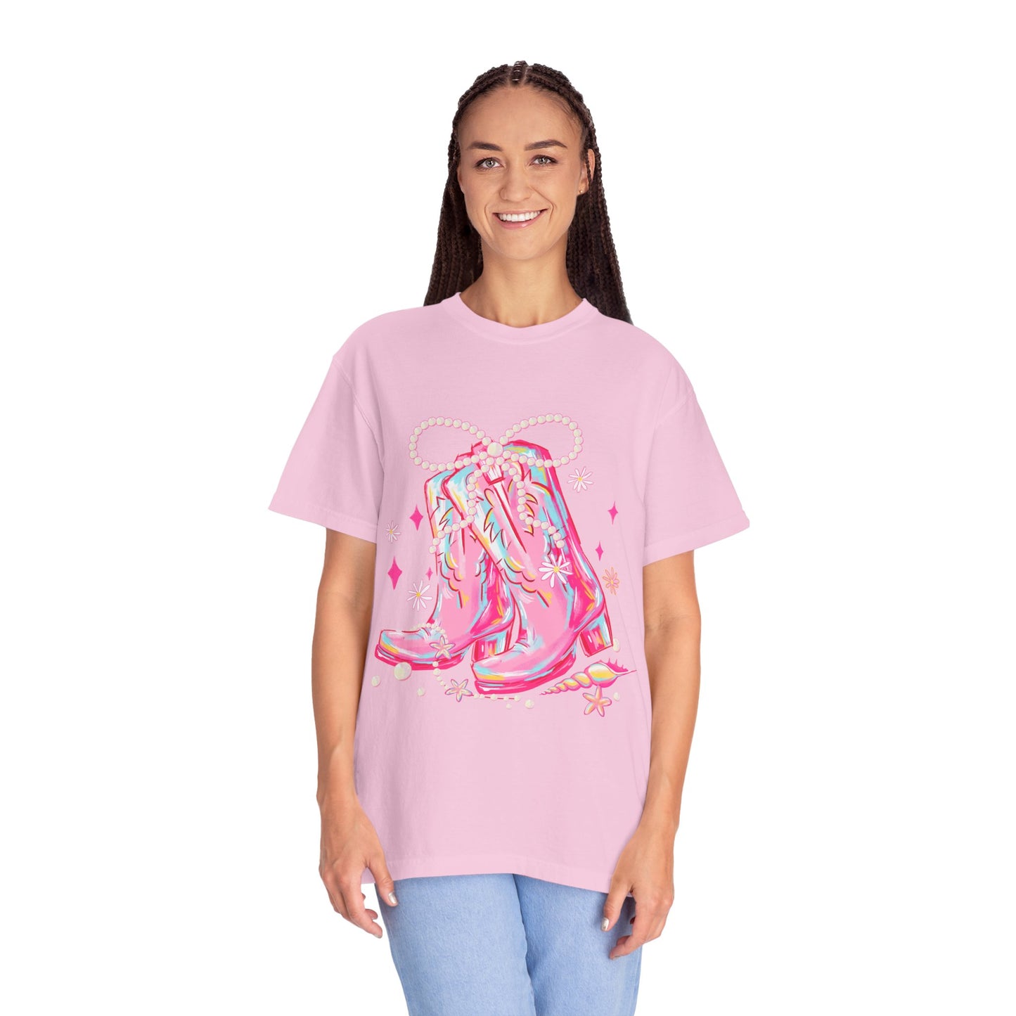 Stylish Unisex Graphic Tee Featuring Pink Cowgirl Boots, Perfect for Country Lovers, Festivals, Birthdays, Gifts, Western Theme