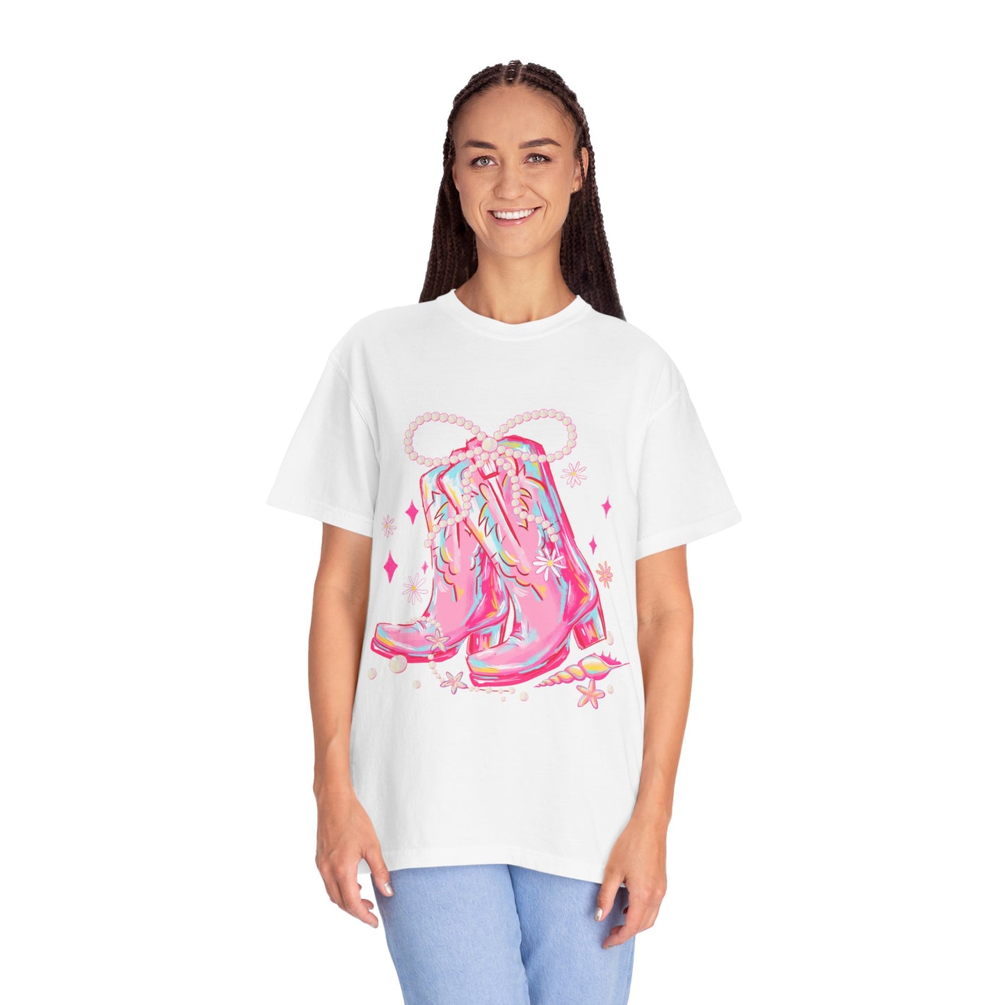 Stylish Unisex Graphic Tee Featuring Pink Cowgirl Boots, Perfect for Country Lovers, Festivals, Birthdays, Gifts, Western Theme