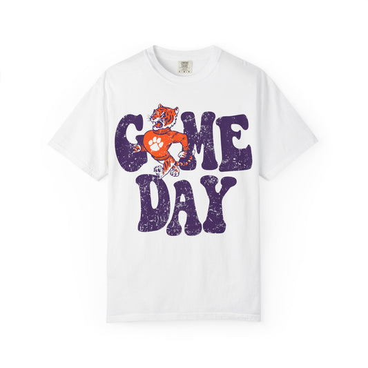 Game Day Unisex T-Shirt, Comfortable Sports Tee, Tailgate Outfit, College Spirit Wear, Casual Everyday Shirt, Perfect for Game Day Events